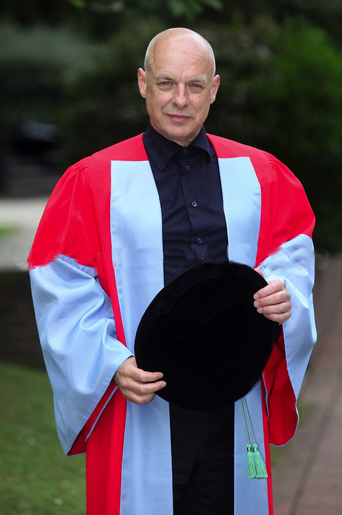 dark_shark's tweet photo. Professor Eno, 2011 #BrianEno #UniversityOfSouthampton http://t.co/XxG62ni1QL