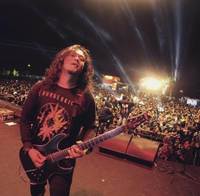 Track Revelation Dreams <a href="/agung_hellfrog/">Agung Burgerkill</a> pd Nothing But Guitar Vol.2, masuk nominasi AMI kategori karya produksi Metal