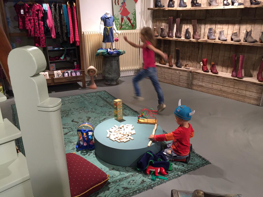 Kinderhoek hashtag on twitter Woonkamer kids kinderhoek