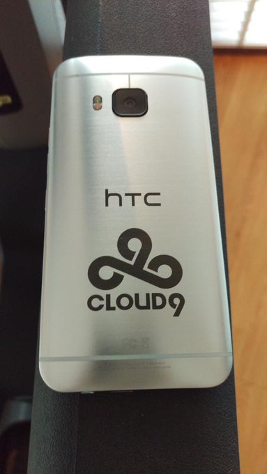 Watch Michael Grzesiek's leaked NSFW photo on TwXstars