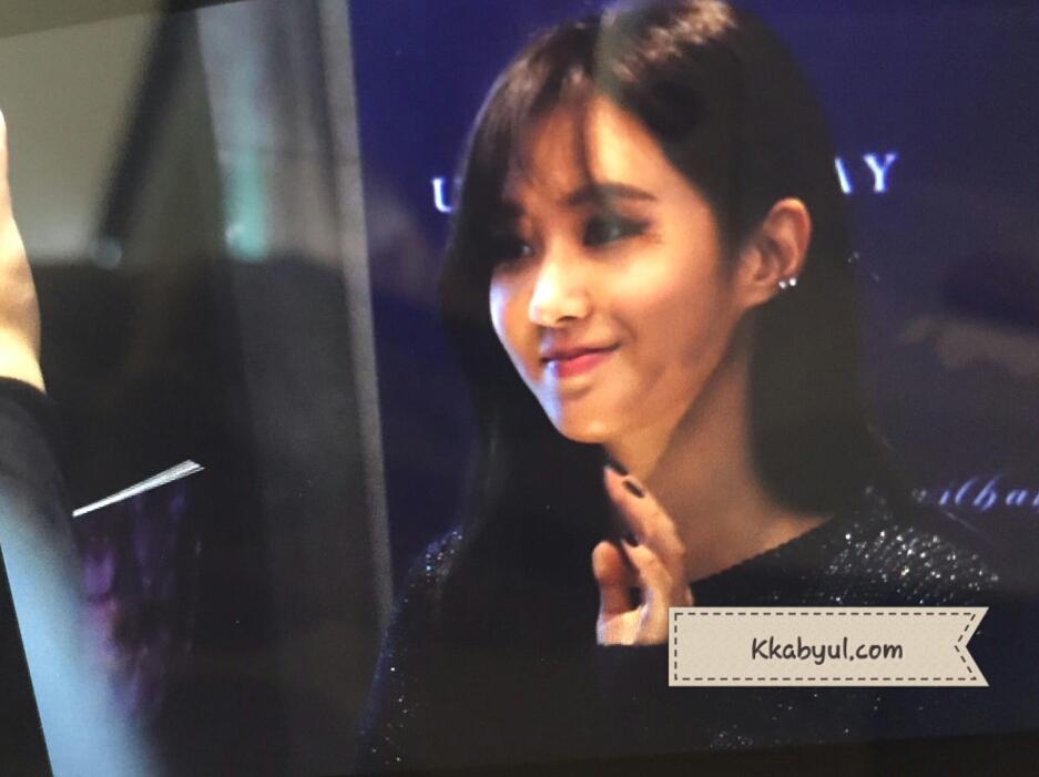 [PIC][09-09-2015]Yuri tham dự sự kiện Fansign cho thương hiệu mỹ phẩm "URBAN DECAY" vào chiều nay - Page 2 COcZBeYUkAAcRS8