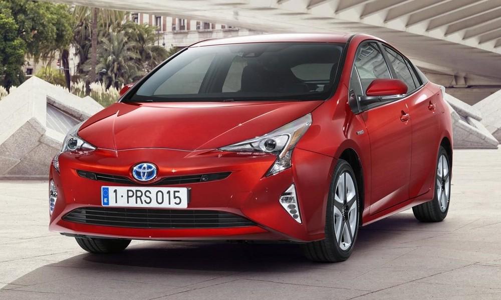TechTribute's tweet image. All-New Toyota #Prius Unveiled with Better Fuel Economy, More Room autotribute.com/40897/new-2016… #ToyotaPrius #Hybrid