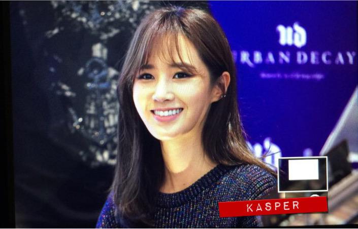 [PIC][09-09-2015]Yuri tham dự sự kiện Fansign cho thương hiệu mỹ phẩm "URBAN DECAY" vào chiều nay COcshIZUsAIgDZf