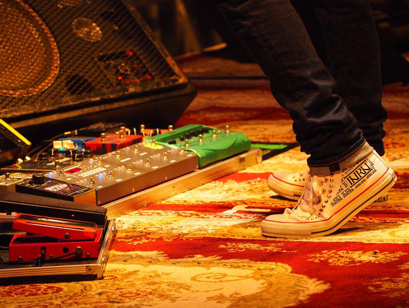 GOODS情報】今TOURのスペシャル・アイテムは、リメイク・スニーカー