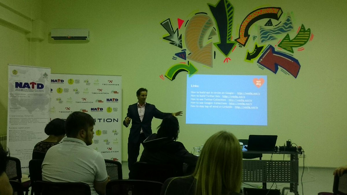 inakrinat's tweet photo. #wedig branding techniques with @martinsherv at #technation http://t.co/hovepwFzdI