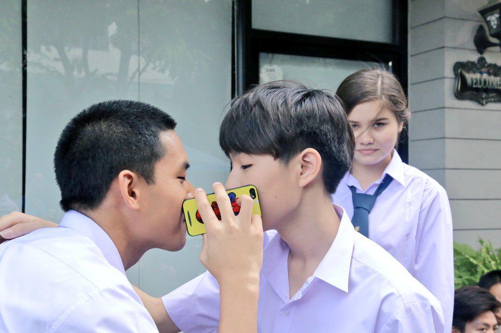 whywnkm's tweet photo. #เพราะคิดถึงจึงอยากให้ไทม์ไลน์มีแต่โอมมิก #ทีมโอมมิก #โอมมิก คิดถึงนะรู้ยัง 😉❤ http://t.co/hGcVwCvT9A