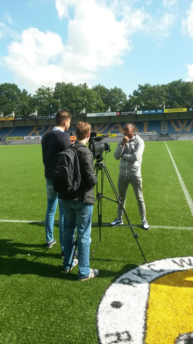 RKCWAALWIJK's tweet photo. Vanmiddag was het team van @LangstraatTV hier voor het maken van de komende editie van #RKCtv! Coming soon! #éénrkc http://t.co/LKSSAJjWT0