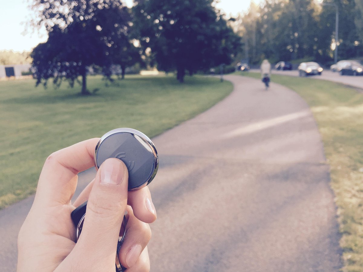 Biisafe's tweet photo. Need a Buddy? #ShareLocation, #Alert + #FindLostItems in 1 cool #mobile #gadget #app http://t.co/svl2LH1b2v http://t.co/JxmZexV4fv