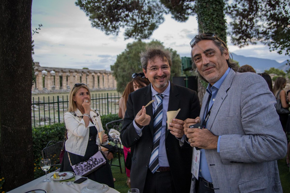 NMMC2015's tweet photo. Sunset aperitif by the Temple of Neptune at @paestum @NMMC2015 @g_sbardella @PietroCampiglia @UniSalerno @DCFSCI http://t.co/OCieuRjYWk