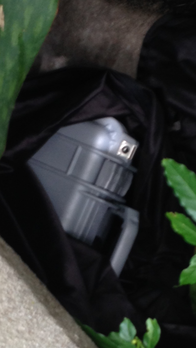 SarasotaSheriff's tweet photo. Call our Bomb Unit the bong unit after investigating suspicious package. Owner can contact us to claim property! http://t.co/JzFj7tS9cZ