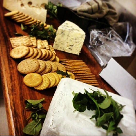 CeecesTravel's tweet photo. All I want right now is some #Brie,#Cambert , Figs and Beetroot Jam on Crackers! Yum! Feed me #Cheese http://t.co/EDDik9Q2D9