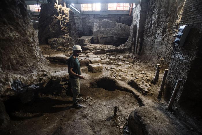 Archeologia Roma: Scoperti resti di dimora arcaica del VI secolo a.C. all'interno di Palazzo Canevari sul colle del Quirinale.