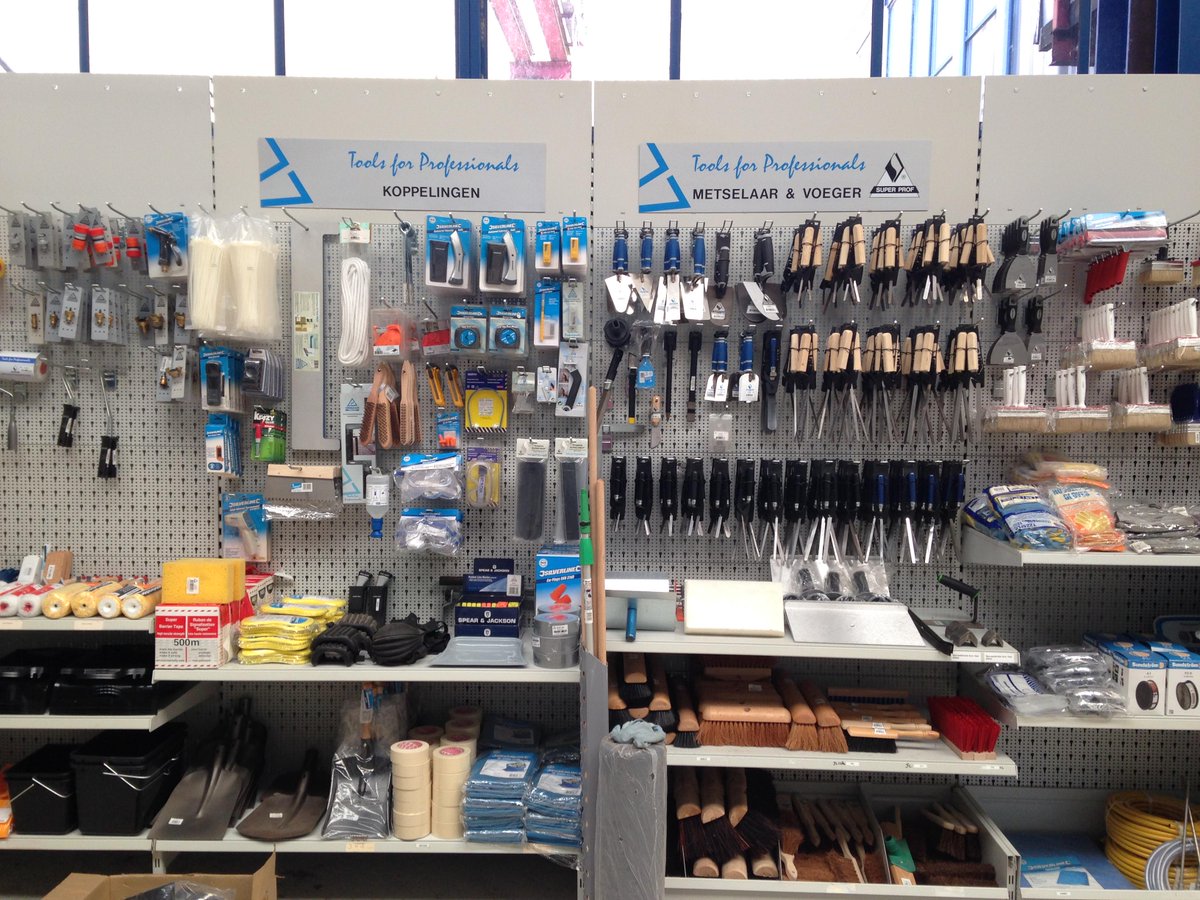 Gevelprof's tweet image. Nieuwe winkel, nieuwe stands!