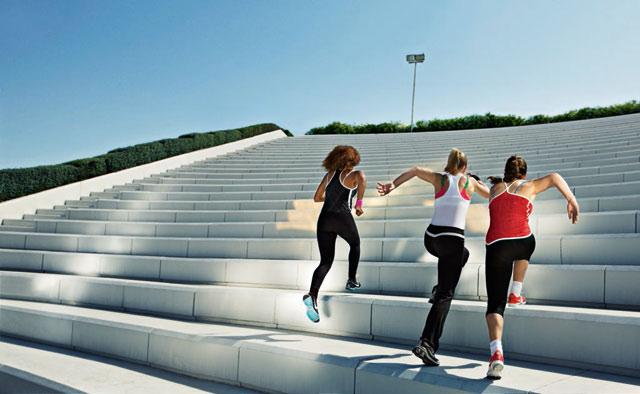 "Which is better for fat loss, kettlebell swings or high intensity interval training? evolutionstrengthandperformance.com/fat-loss-kettl…