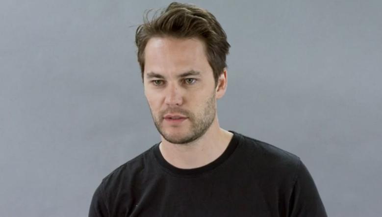 Taylorkitsch6's tweet photo. [Video] Campaña para Water for People y Absolut Elyx vodka: https://t.co/oHz6WTUa7r #TaylorKitsch https://t.co/pZyvhKrbyH