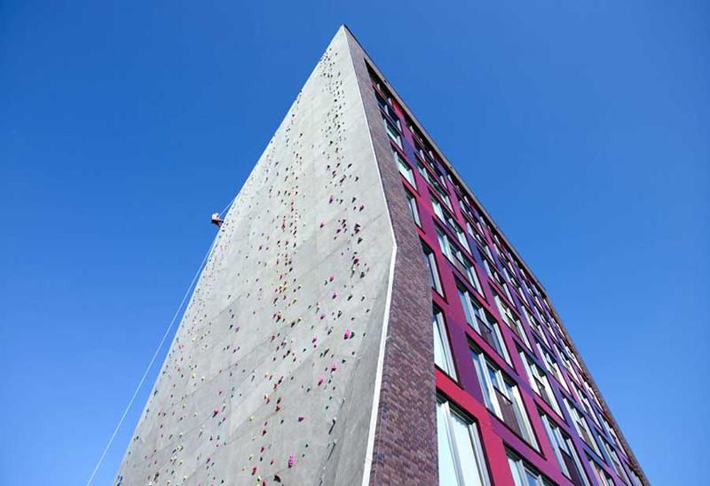 7 Examples Of Interesting Student Housing From Around The World bit.ly/1JKH0vY

#architecture #studenthousing