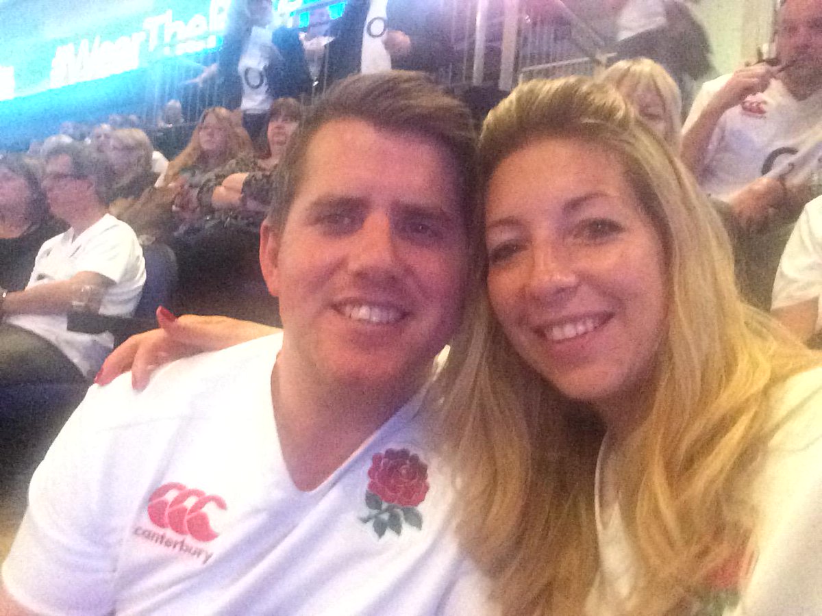 FishSparkle's tweet image. Awesome night! #weartherose