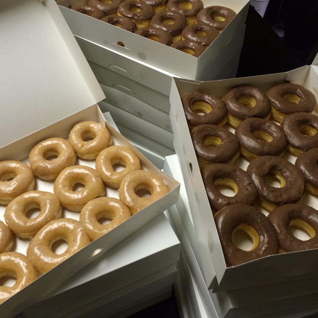 TheHubMonroe's tweet photo. Donuts x Donuts x Donuts
{Donut Miss #TheHub Tonight}
#WeveGotSpirit #WeveGotDonuts #LotsOfDonuts http://t.co/pVsZmKi7L9