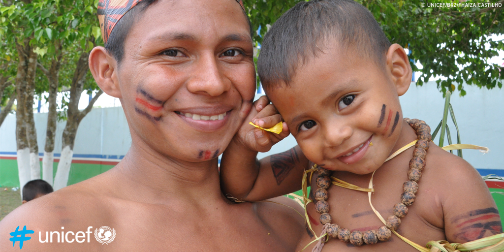 “Meu filho dançou e se divertiu com as atividades da #CaravanaDoEsporte". Alfredo Batalha, 23 anos, e Mateus, 2.