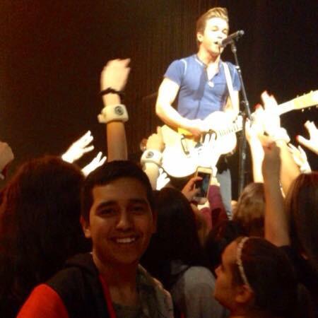 Happy birthday Hunter Hayes 