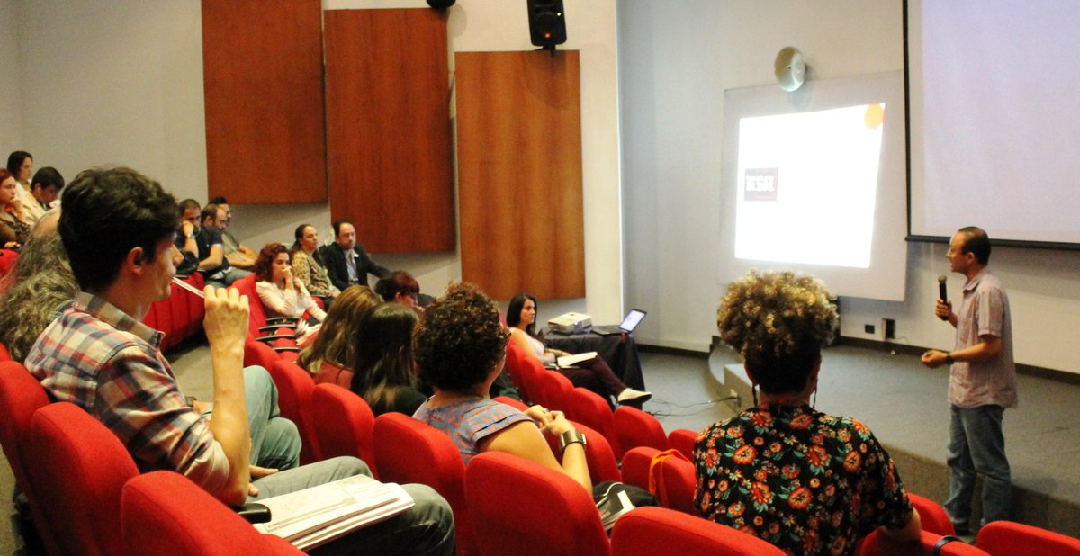 Ahora <a href="/TeatroR101/">Teatro R101</a> comparte sus experiencias sobre  #PuroTeatroDelBueno en Circulart -Eje Escena