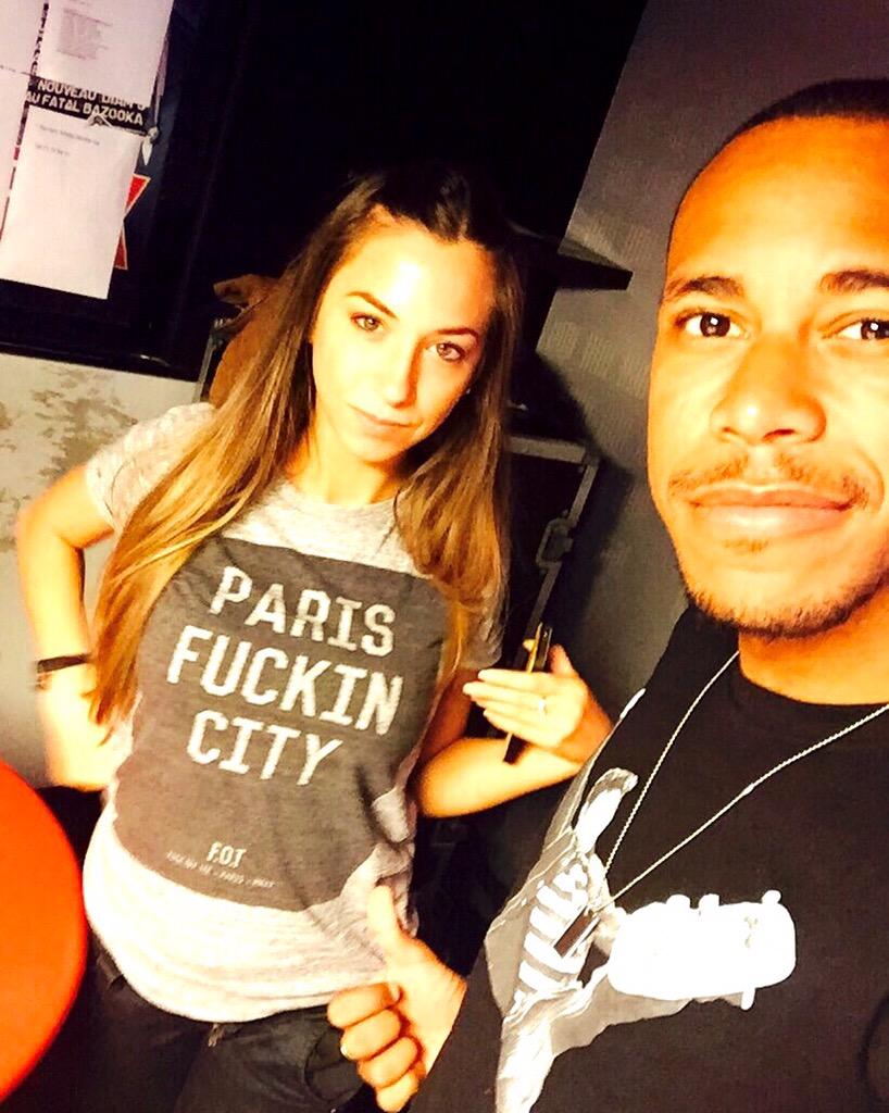 LeslieLaGuapa's tweet photo. Avec @emericskyrock en mode @fotparis
✖️ PARIS FUCKIN CITY ✖️

➡️️http://t.co/pbe1jUGnHb http://t.co/Ur8ZCJCw6f