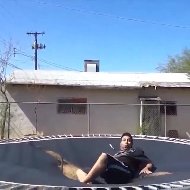 InstaVineHub on Twitter "http//t.co/97AQgPgUjA Fat guy breaks