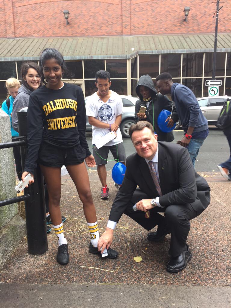 dalninjas2015's tweet photo. The Mayor @MikeSavageHFX Supporting @dsushine #Shinerama #DSUoweek2015 @dsuoweek http://t.co/5GO0PE9fHI