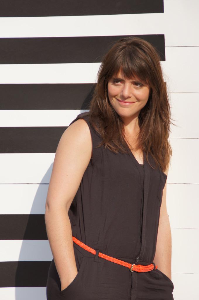 BoekEnTroost's tweet image. Zondag 20/09/15 optreden @AnneWouter bij Rouwcafé  "Rouw en Muziek"(15:00-17:00) #Gouda #Rouw boek-en-troost.nl