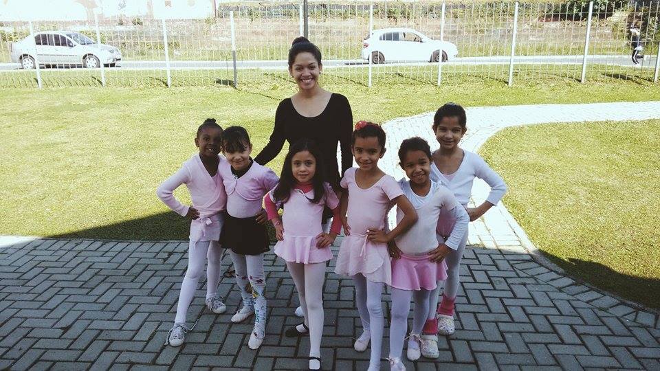 redeslocais's tweet photo. No próximo sábado (12), a turma de ballet do CEL do Xaxim vai participar da Mostra de Dança Regional Boqueirão! ;) http://t.co/SoTPGtpMC8