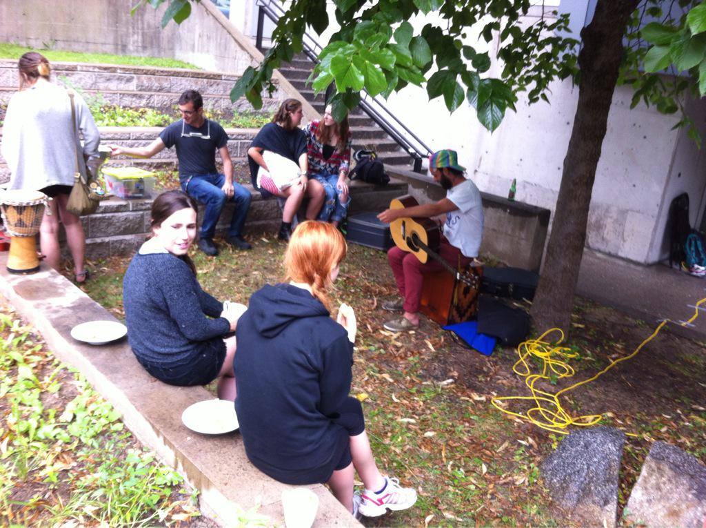 CFSGDal's tweet image. Garden party-ing