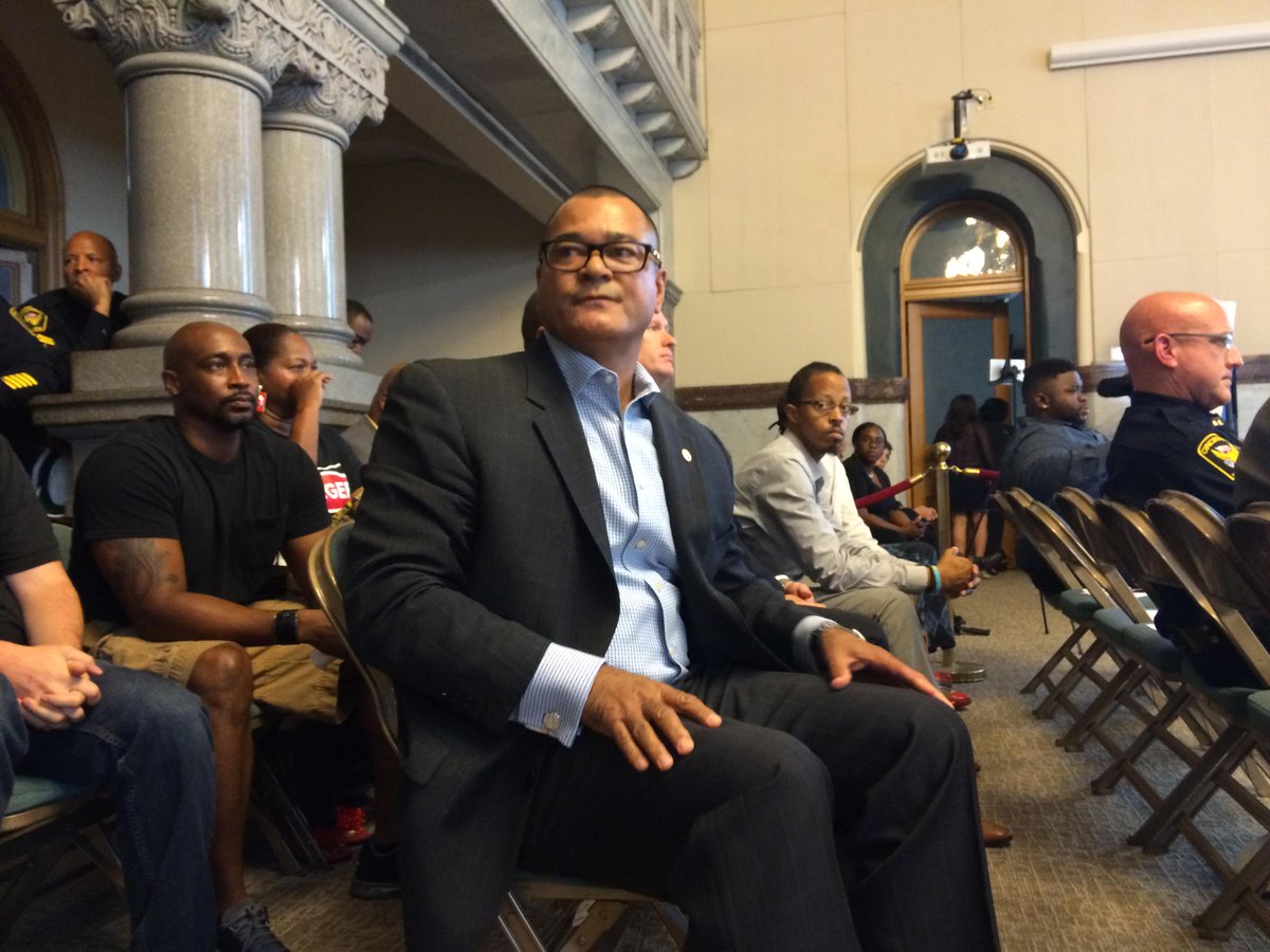 Wcpo 9 On Twitter Photos Former Cincinnati Police Chief Jeffrey Blackwell From Earlier In The City Council Mtg By Tmckeewcpo Http T Co Yx1fbj2lyy