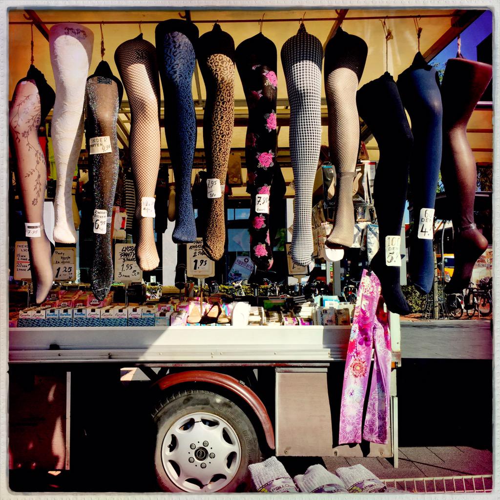 groetuitdronten's tweet image. Groeten uit Dronten is verrijkt met een nieuwe serie ansichtkaarten. Komt dat zien. groetenuitdronten.nl