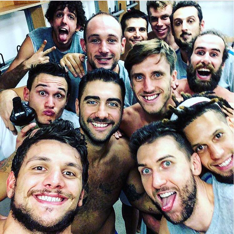 Domani si gioca x il primo posto vs la Serbia!!! Dajeeee #oinkoink #FSSUB #wearefamily #eurobasket2015 #carichi 😎👀🇮🇹