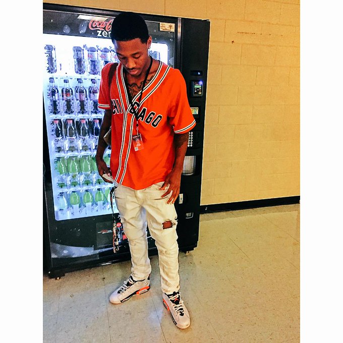 Dabbin .. #slightly 😜😈👌🏾 http://t.co/djFc6r6jkf<a href="/tag/slightly"class="tags">#slightly</a>