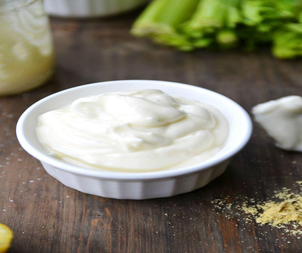 activevegans's tweet photo. How to make vegan mayonnaise in 5 minutes. https://t.co/3ro0E8K9tr http://t.co/aZhIgb7SAF
