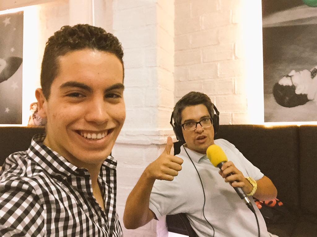 DavidJoyera's tweet photo. #endirecto #quepechadetarde @Quepechadetarde #radio #ondalitoral http://t.co/oxJlfzYJSk