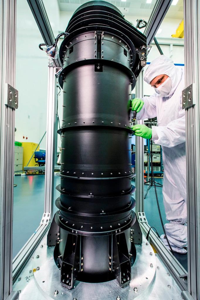 NASA's tweet photo. Building @NASAWebbTelescp isn't easy. Secrets of the telescope's Deployable Tower Assembly: http://t.co/vw0R2uU4fy http://t.co/pEzWugAlpM