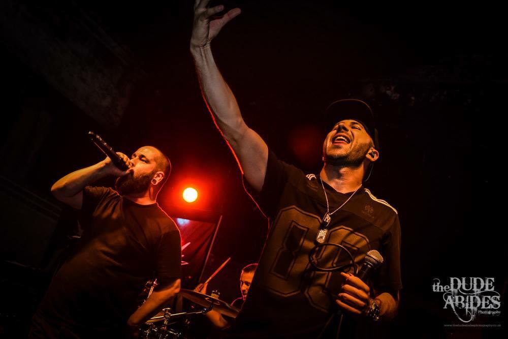 AlexErian514's tweet photo. Fun weekend in England. Cheers to everyone that came out! @despisedicon http://t.co/xff4U3YNWT