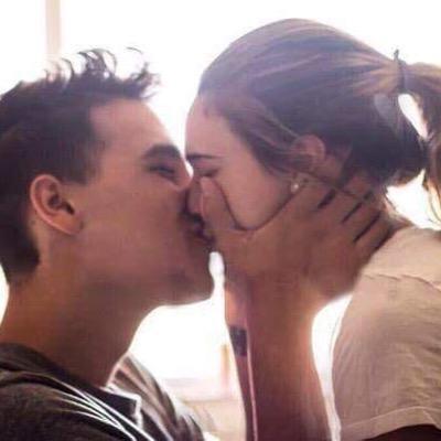 jxcobwhitesidcs's tweet image. only girl I'd ever want to be with