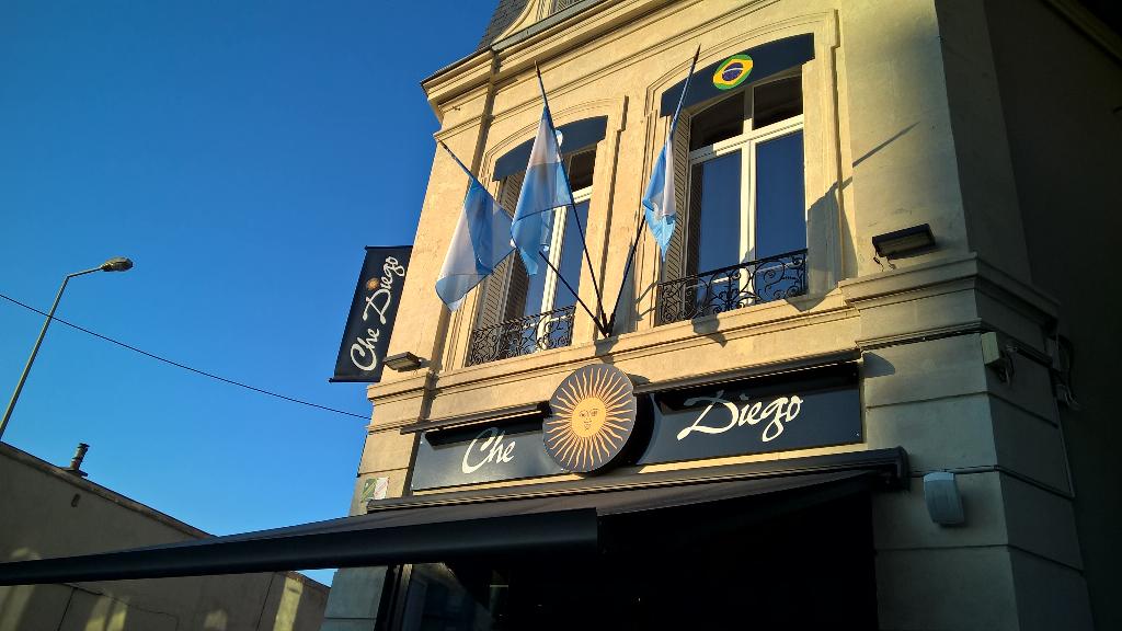 BoucleVoyageuse's tweet photo. Ce soir mon estomac à fait un petit tour en Amérique du Sud 😋 #chediego #Reims #champladies http://t.co/DTfCqIGHCx
