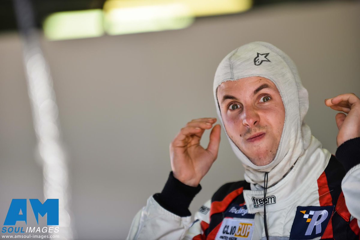 Andrew_Shrimper's tweet photo. Ah BTCC, the land of the beautiful people.... @SerenaLStokes @c_jca10 @MBushellRacing. #outtakes #missingthecut http://t.co/xSjLBcr7SZ