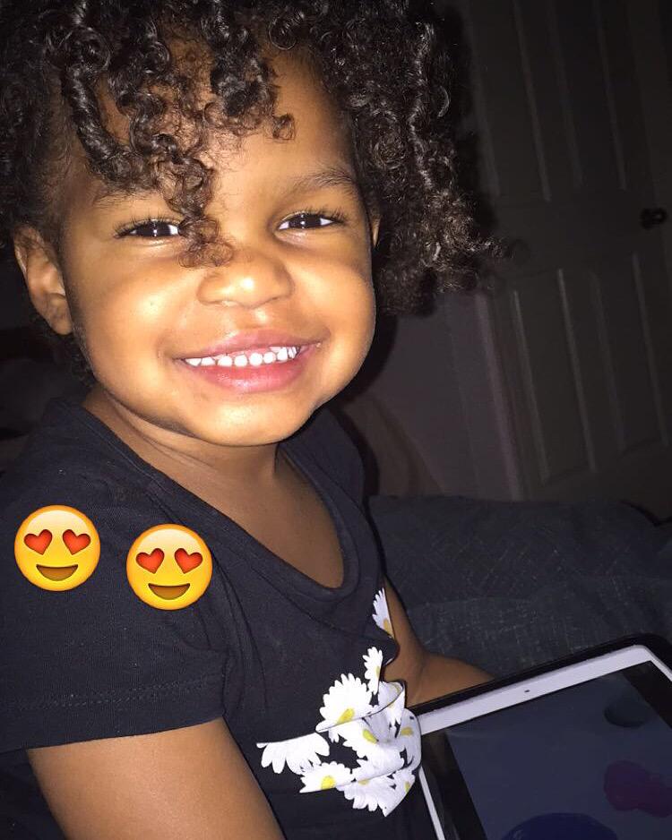MilanHightower's tweet photo. When she's your everything and you do everything for her future and she's beautiful and she's a celebrity 💞💕 #ameia http://t.co/FWWh6t5uIe