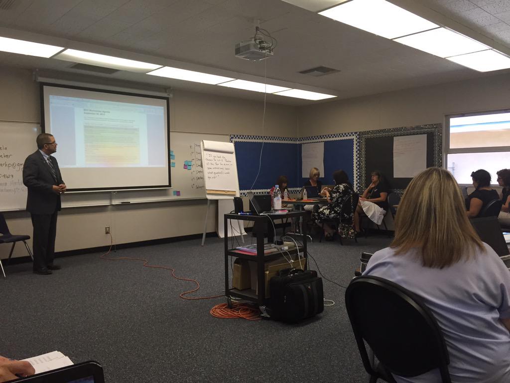 DocMartin2013's tweet photo. Sharing good things! Great way to start the Wednesday meeting! #wedbsd #CabBSD #BES @burton_bullpups http://t.co/K8laDca6T4