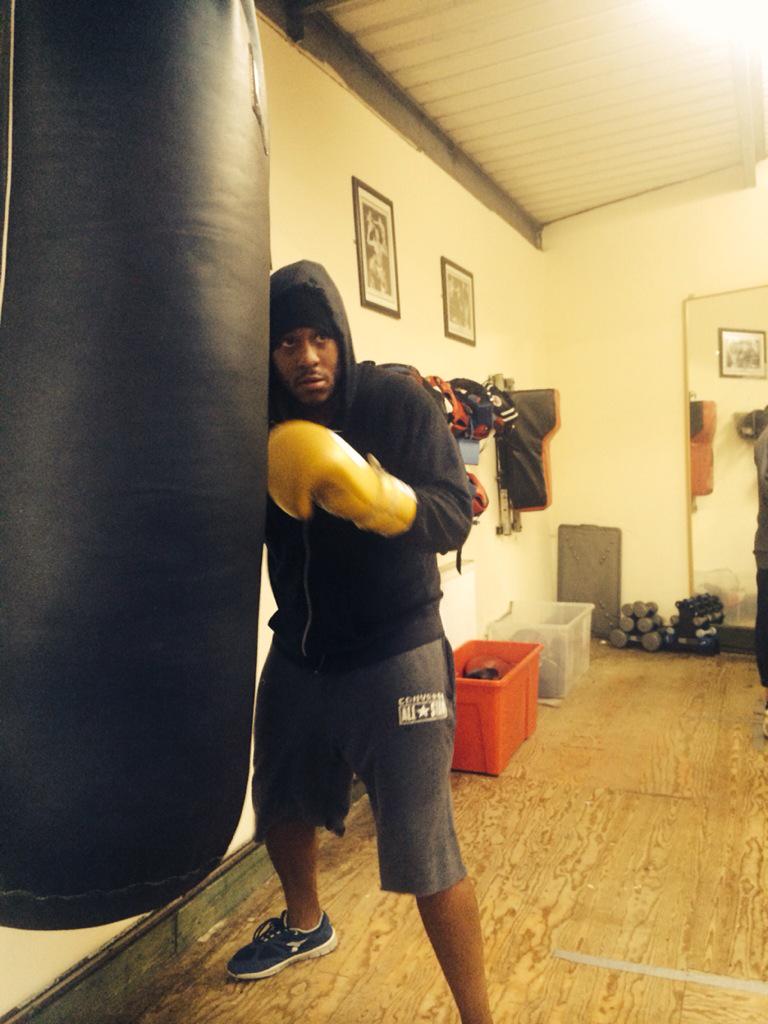 BCB_Boxing's tweet photo. PHOTO | guess who's back?! @ChrisKeaneBoxer @HardHittersGym #cruiserweightsbeware http://t.co/q7VkgG3cpS