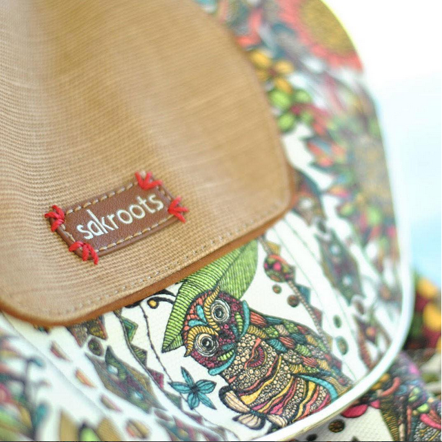 Sakroots's tweet photo. Spirit Desert details #SRinSession #flapbackpack #backtoschool #colorfulart 📷: @ashleighsutlive http://t.co/9HNA60erR7