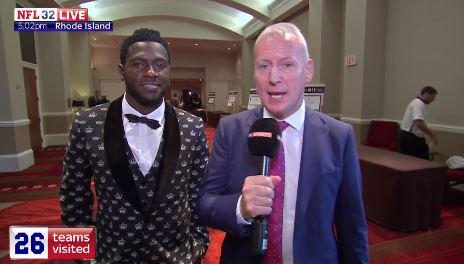 SkySportsNews's tweet photo. .@steelers' Antonio Brown joins @JimWhite on our 27th stop! #NFL32Live http://t.co/LECdFMLCLI