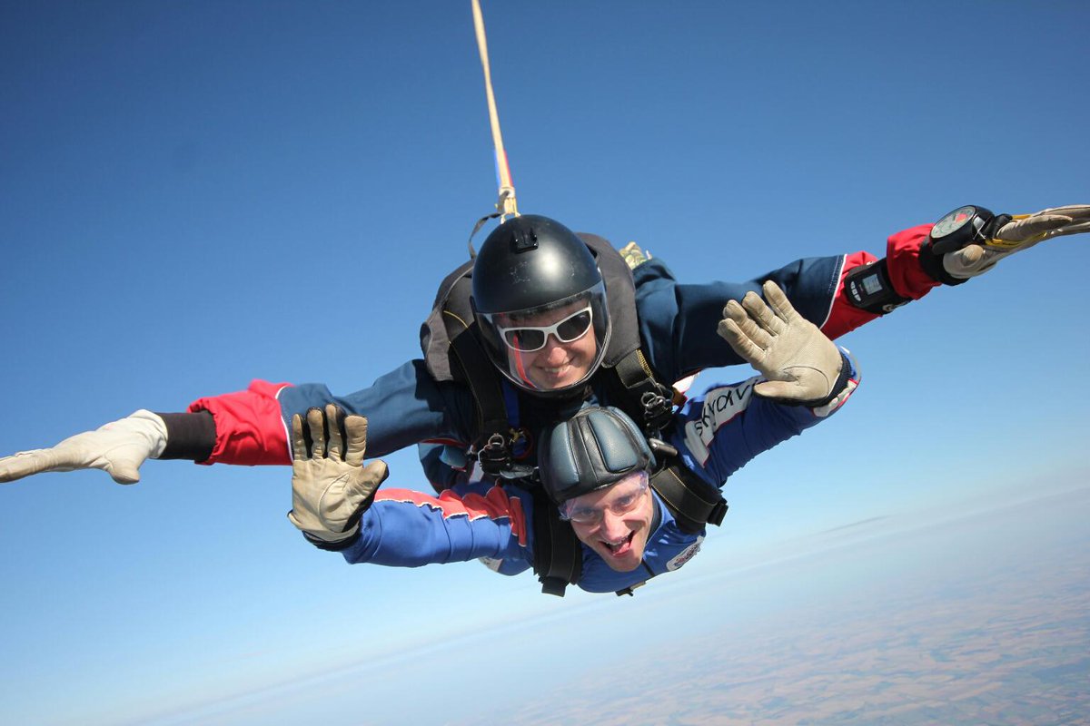 HowellJones's tweet image. Fantastic day on Sunday and just received my pictures. #skydive #hibaldstow #excelmartialarts #bluebellwood