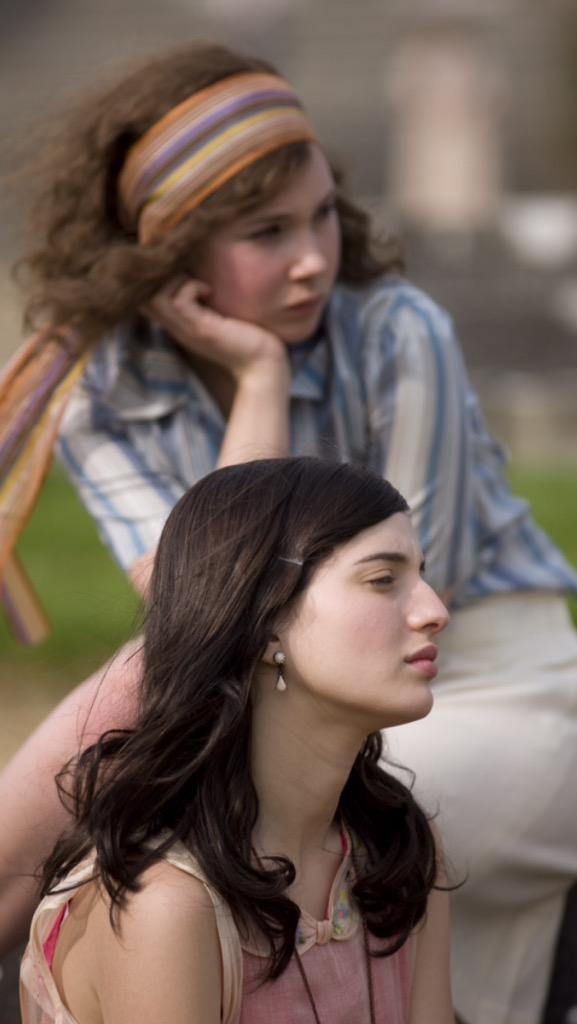 queermoviez's tweet photo. Cracks (2009) http://t.co/ypon4lNbnw