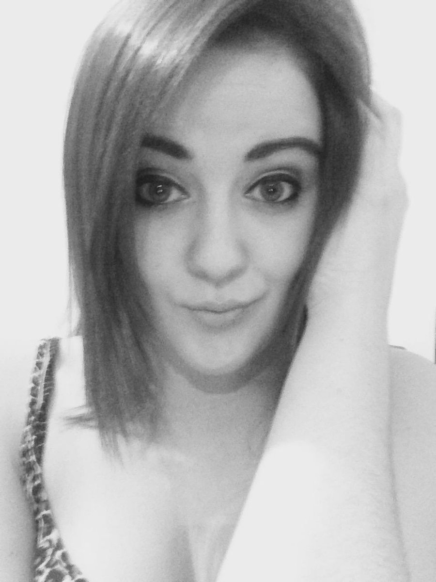 Selfieswithgab's tweet photo. Share your selfies with me and lets see what crazy faces we can get on here :) #funnyface #hot #loveyouloveme #pose http://t.co/4QsEOwLMVz